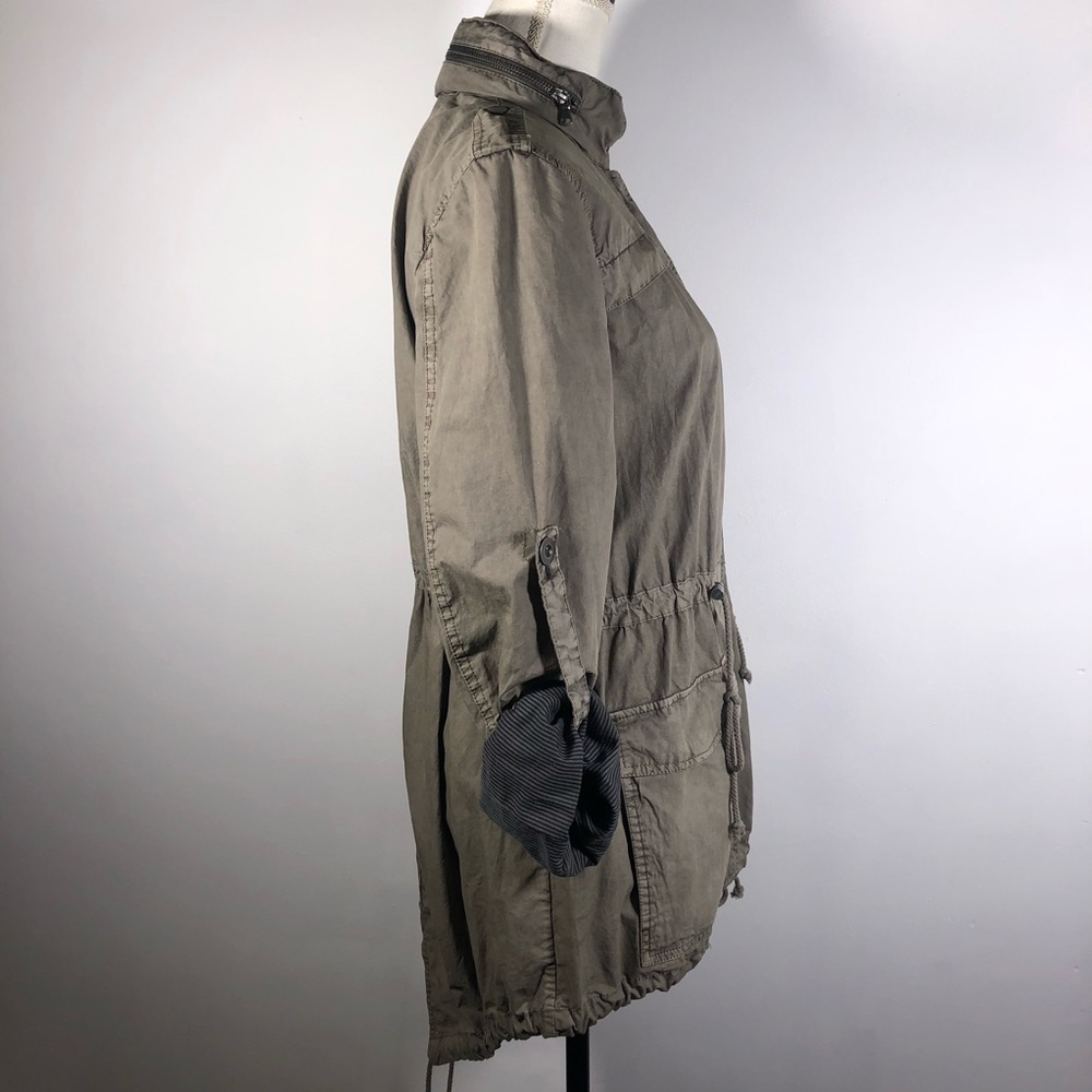 LEVI’S Cotton Lightweight Fishtail Jacket - Picture 6 of 16